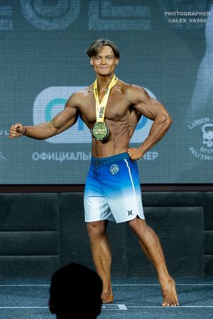 MEN'S ATHLETIC +179
